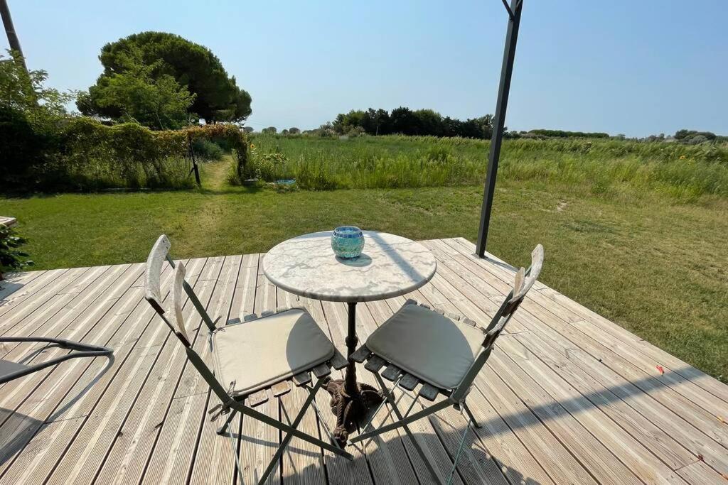 Myinsolite - Tiny-House, Jacuzzi, Brasero, Piscine Эг-Морт Экстерьер фото